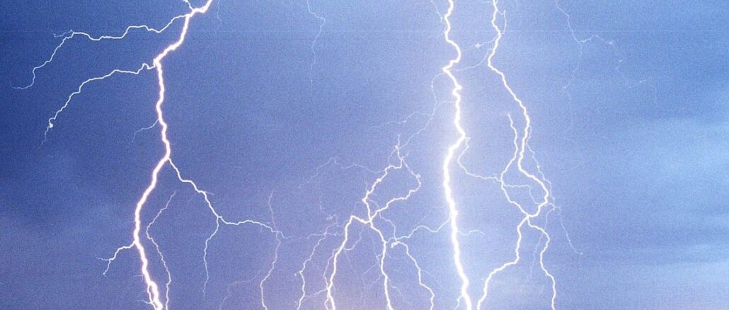 lightning-bolt-logo